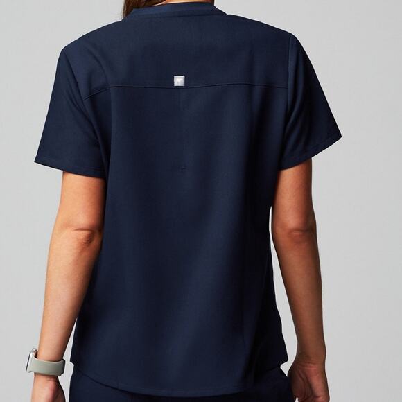 Fabletics Three-Pocket V-Neck Mode Scrub Top Size Small - Picture 2 of 8